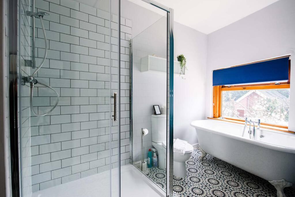 Gorgeous Victorian House Sleeps 6 In Cardiff Villa Eksteriør bilde